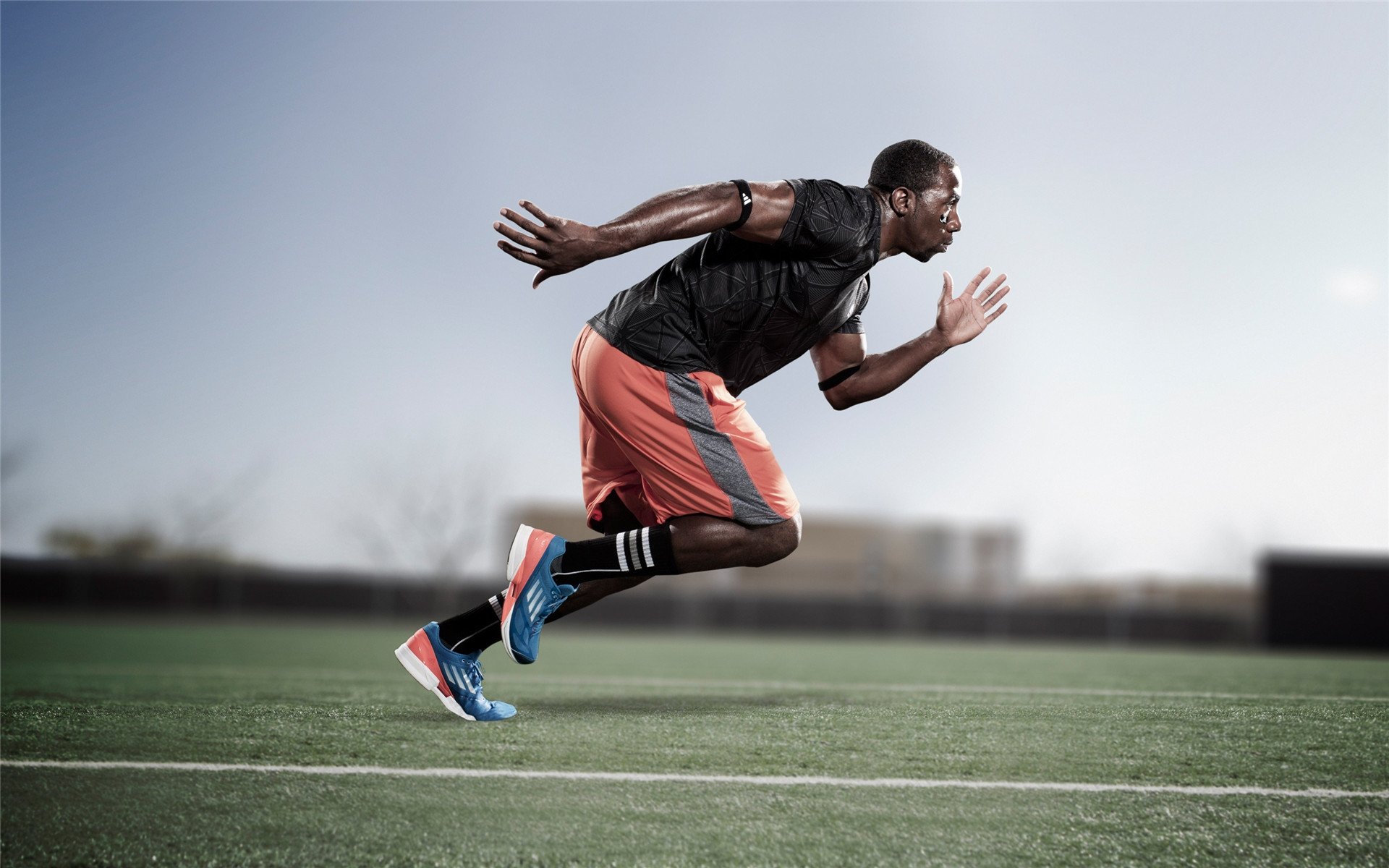 世界田径:日本选手冲击多项纪录,跑道新星崛起!,日本短跑纪录